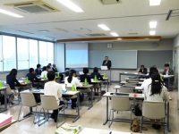 高校進路担当者向け学校説明会を行いました