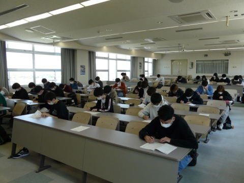 第1回就活講座(適性検査)【教務学生課】