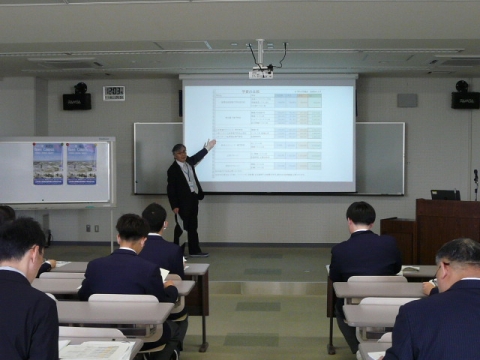 学校見学に庄内総合高校が来校しました(6/4)